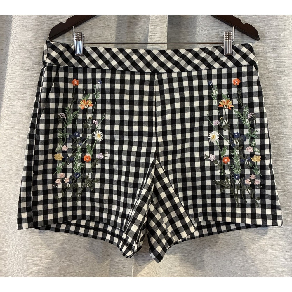 For The Republic Shorts Black White Gingham Floral Embroidered Size 14 Back Zip